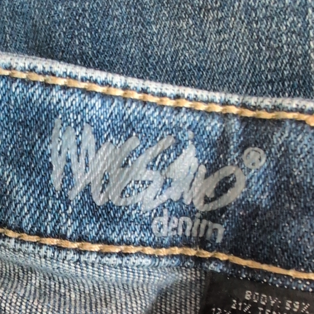 Mossimo Mid Rise Straight Leg Women's Jeans 10R P235 - Picture 7 of 9